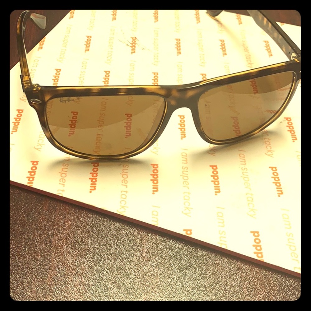 Original perfect shape Ray Ban sunglasses RB 4147